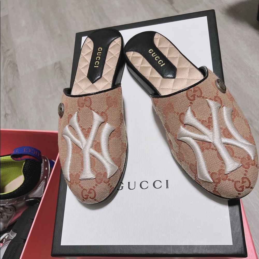 Authentic Gucci Beige GG Canvas NY Yankees Mules.